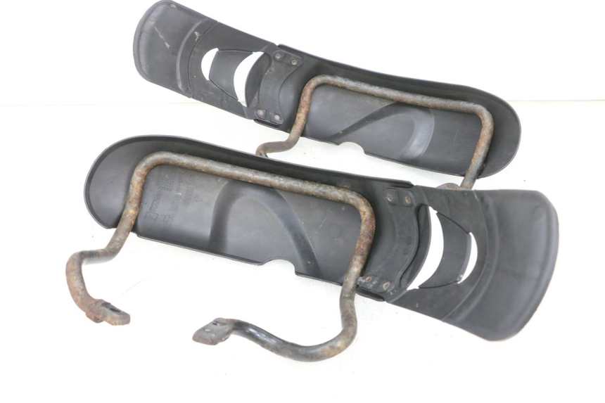 photo de GARDE BOUE AVANT PIAGGIO MP3 RL 250 (2007 - 2010) - Vue d’ensemble