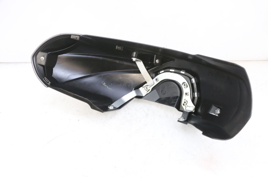 photo de GARDE BOUE AVANT YAMAHA TRICITY 300 (2020 - 2024) - État de surface