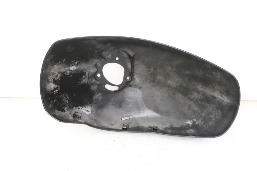 photo de GARDE BOUE AVANT PIAGGIO VESPA GRANTURISMO 200 (2004 - 2005)