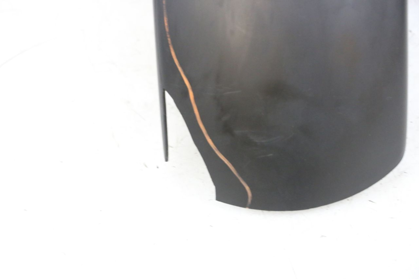 photo de GARDE BOUE AVANT YAMAHA XMAX X-MAX 125 (2006 - 2009) - Points de fixation