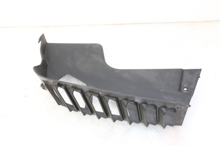 photo de GRILLE RADIATEUR DROITE QUADRO 4 4D 350 (2015 - 2018)