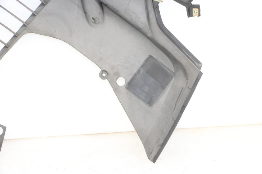 photo de GRILLE RADIATEUR DROITE ADIVA AD3 300 (2014 - 2020)