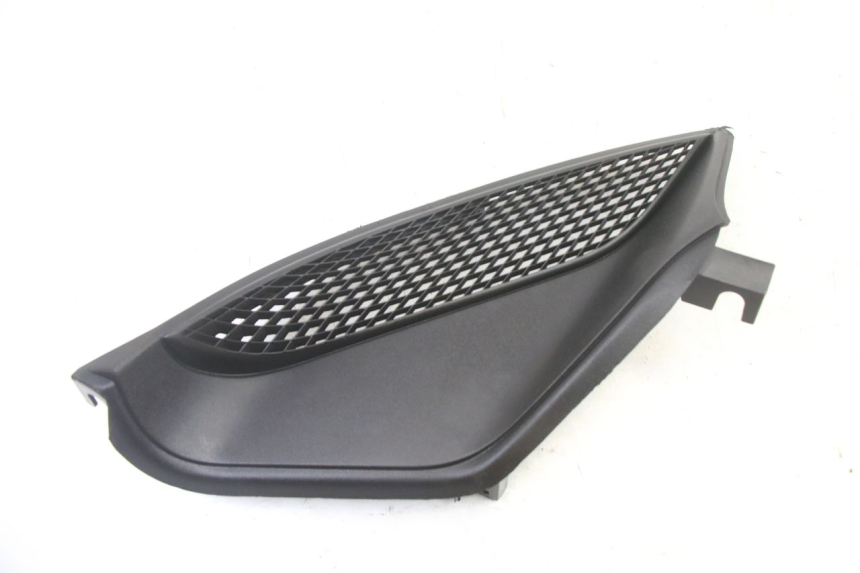 photo de GRILLE RADIATEUR DROITE PIAGGIO NRG POWER PUREJET 50 (2018 - 2021)