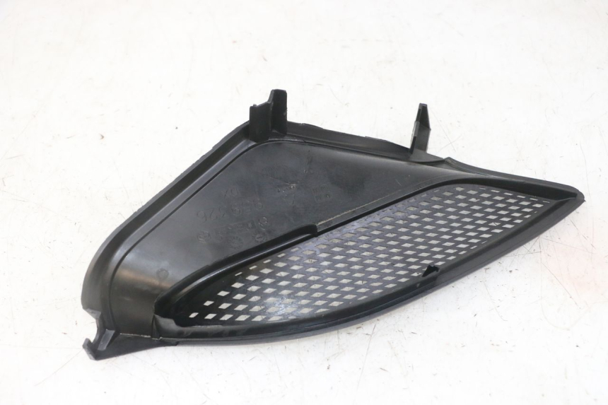 photo de GRILLE RADIATEUR DROITE PIAGGIO NRG POWER PUREJET 50 (2018 - 2021)