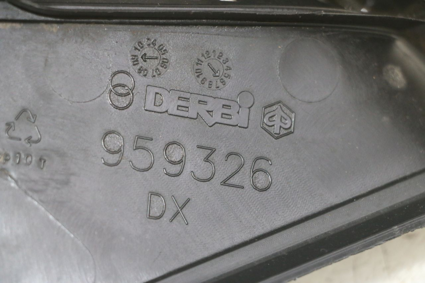 photo de GRILLE RADIATEUR DROITE PIAGGIO NRG POWER PUREJET 50 (2018 - 2021)