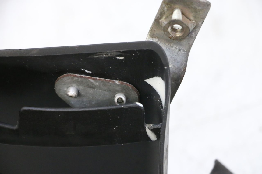 photo de GRILLE RADIATEUR DROITE PIAGGIO VESPA GTS SUPER IE 125 (2009 - 2016) - Détail de la pièce