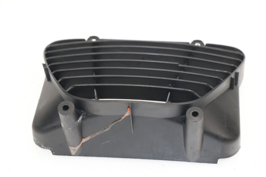 photo de GRILLE RADIATEUR PEUGEOT ELYSEO 125 (1999 - 2004)