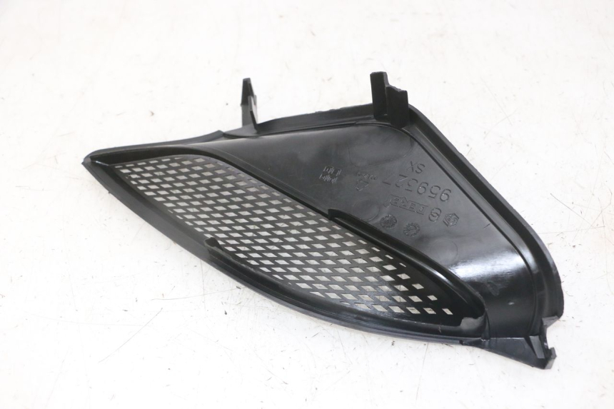 photo de GRILLE RADIATEUR GAUCHE PIAGGIO NRG POWER PUREJET 50 (2018 - 2021)