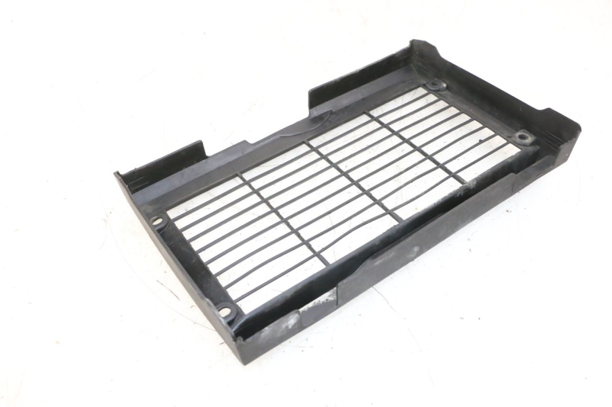 photo de GRILLE RADIATEUR HONDA NSR R 125 (1994 - 2003) - Autre angle de vue