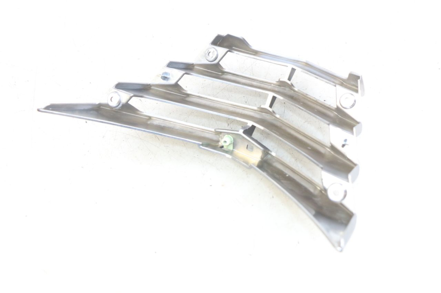 photo de GRILLE RADIATEUR PEUGEOT CITYSTAR 125 (2011 - 2017)