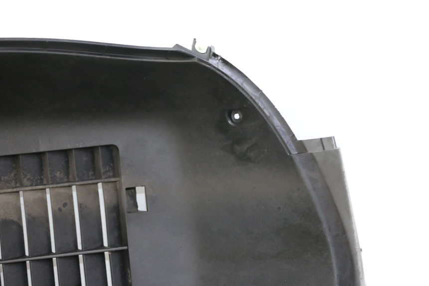 photo de GRILLE RADIATEUR PEUGEOT SATELIS COMPRESSOR K15 125 (2006 - 2009)