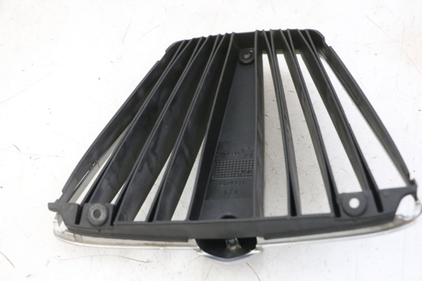 photo de GRILLE RADIATEUR PIAGGIO MP3 LT 400 (2007 - 2012)