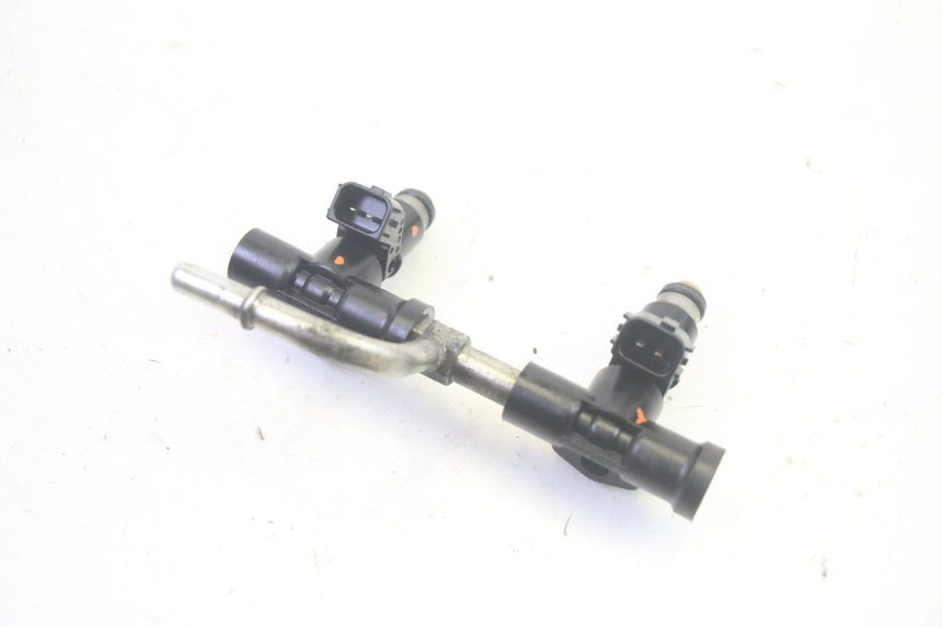 photo de INJECTEUR SUZUKI BURGMAN EXECUTIVE ABS 650 (2006 - 2012) - Gros plan technique