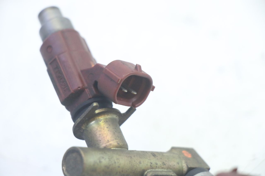 photo de INJECTEUR SUZUKI DL V STROM 1000 (2002 - 2007) - Points de fixation