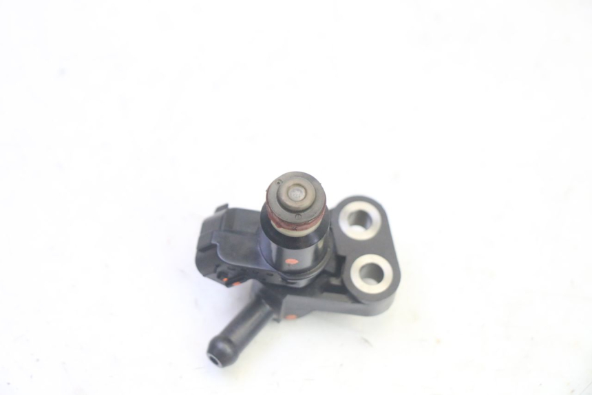 photo de INJECTEUR HONDA FES S-WING SWING ABS 125 (2007 - 2015)