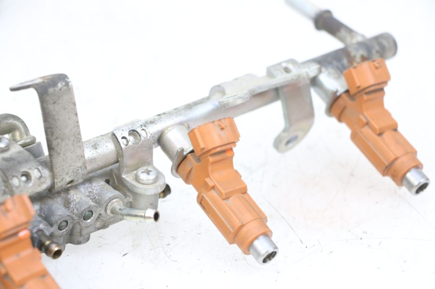 photo de INJECTEUR YAMAHA FJR ABS 1300 (2006 - 2012) - État de surface