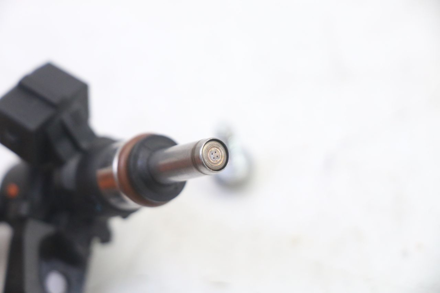 photo de INJECTEUR BMW G310 R 310 (2016 - 2020)