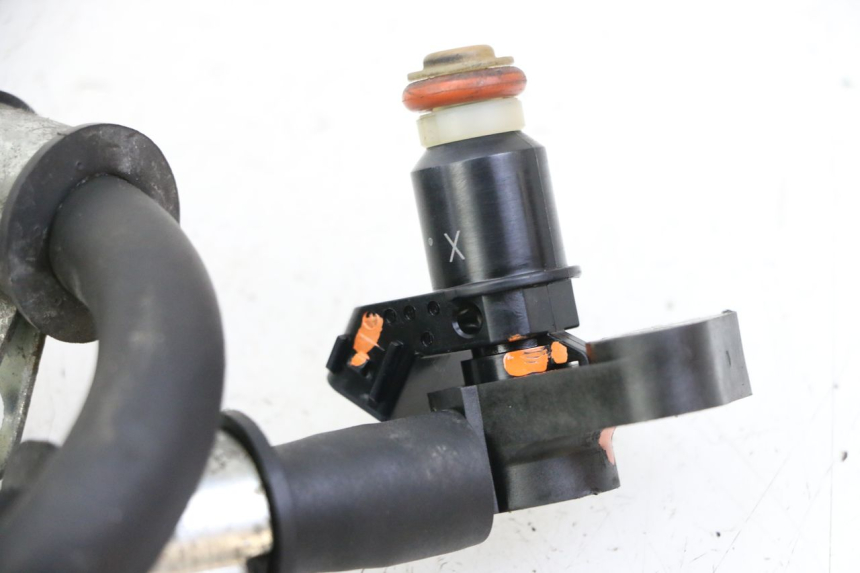 photo de INJECTEUR HONDA FES S-WING SWING ABS 125 (2007 - 2015)