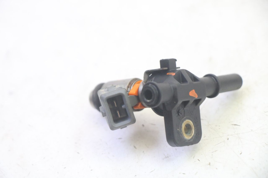 photo de INJECTEUR PIAGGIO MP3 RL 250 (2007 - 2010) - Autre angle de vue