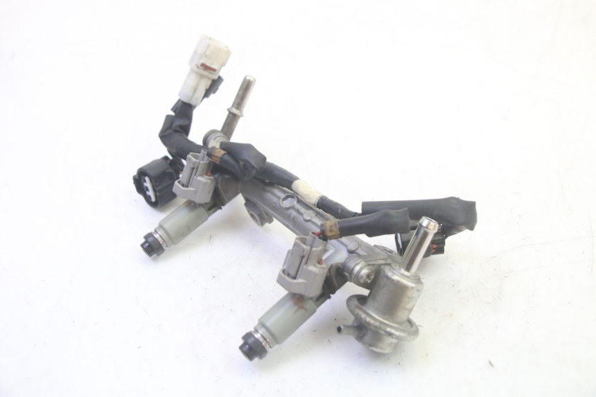 photo de INJECTEUR YAMAHA TDM ABS 900 (2002 - 2014) - Zoom état d’usage