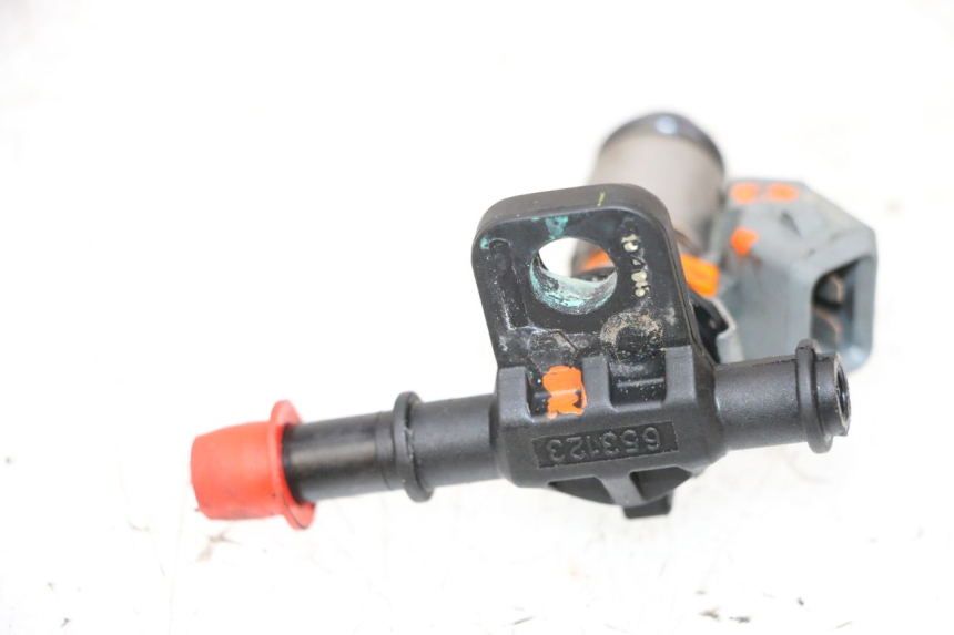 photo de INJECTEUR PIAGGIO VESPA GTS SUPER IE 125 (2009 - 2016) - Vue d’ensemble