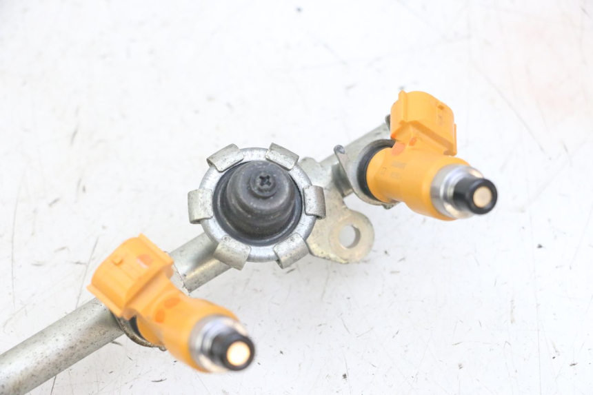 photo de INJECTEUR YAMAHA XJ6 ABS 600 (2008 - 2016)