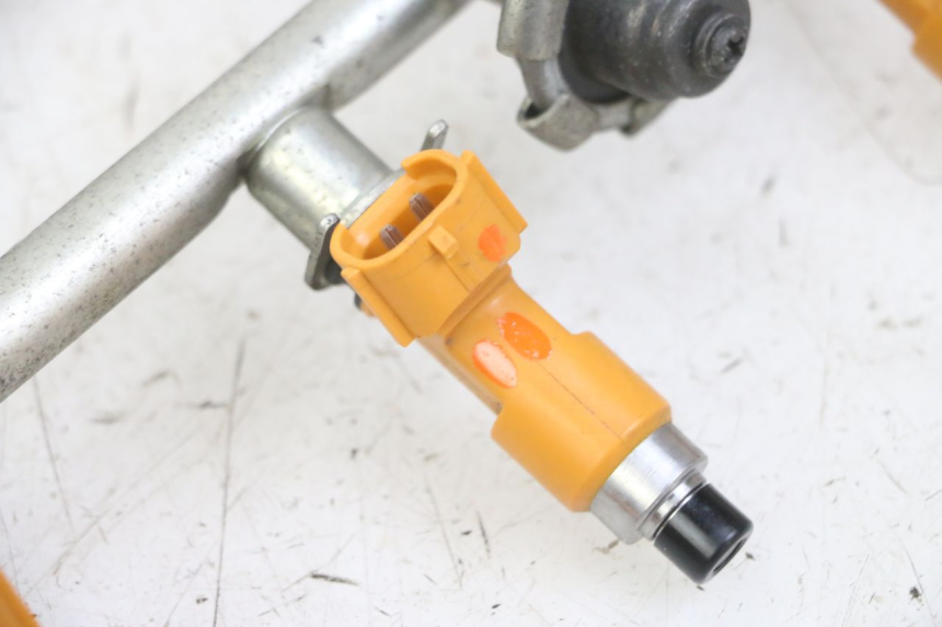 photo de INJECTEUR YAMAHA XJ6 ABS 600 (2008 - 2016)
