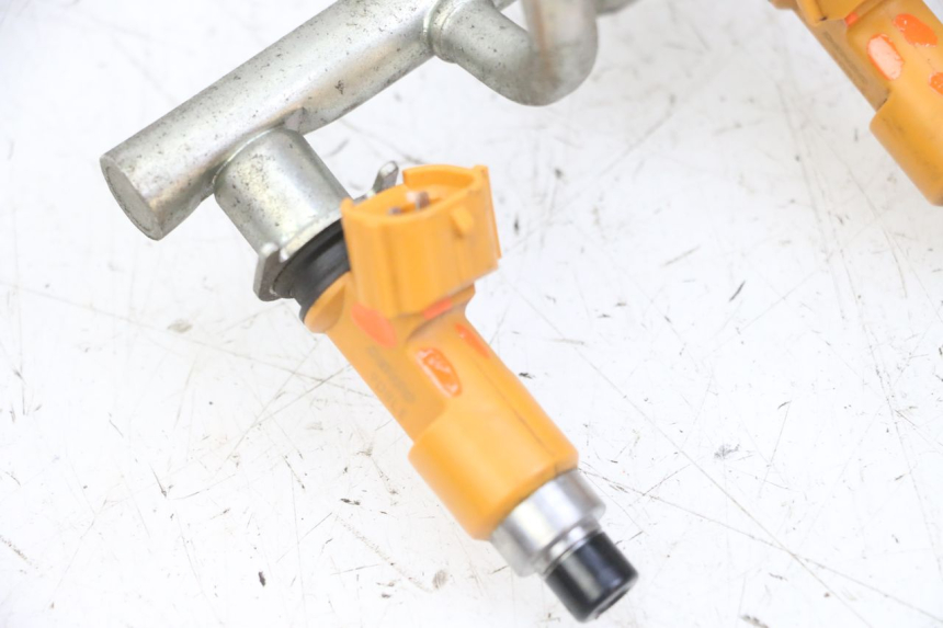 photo de INJECTEUR YAMAHA XJ6 ABS 600 (2008 - 2016)