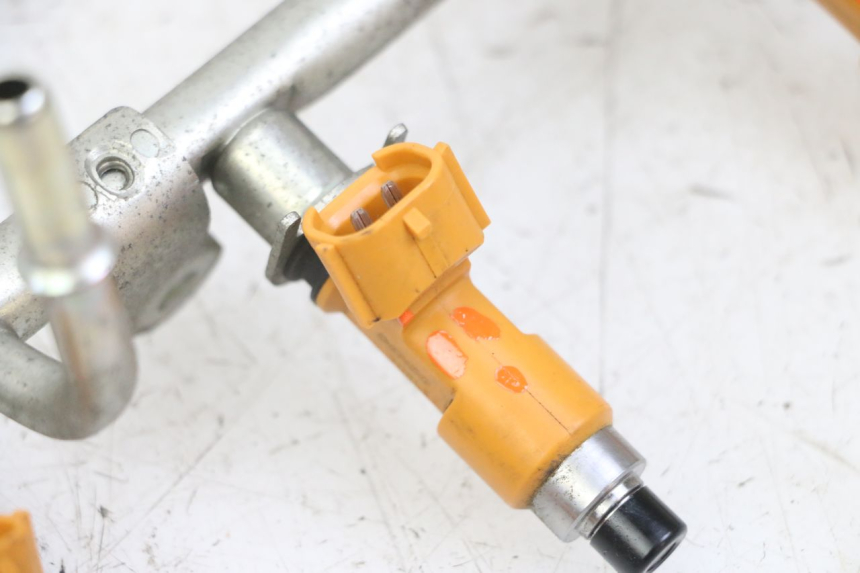 photo de INJECTEUR YAMAHA XJ6 ABS 600 (2008 - 2016)