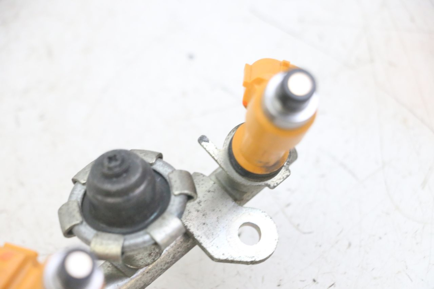 photo de INJECTEUR YAMAHA XJ6 ABS 600 (2008 - 2016)