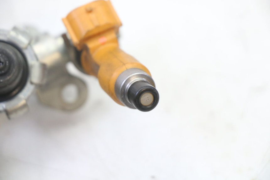 photo de INJECTEUR YAMAHA XJ6 ABS 600 (2008 - 2016)