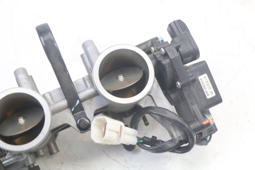 photo de INJECTION KAWASAKI ER-6 ER6 N 650 (2012 - 2016)
