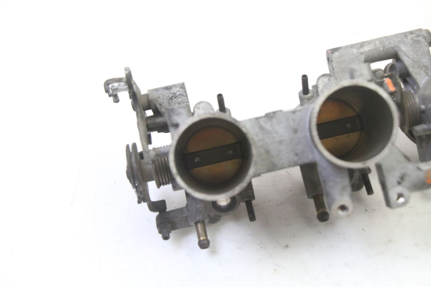 photo de INJECTION YAMAHA FZ6 FAZER S2 600 (2007 - 2011)