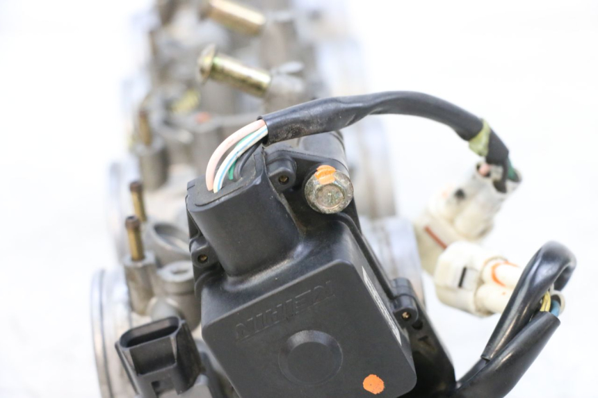 photo de INJECTION SUZUKI GSXR GSX-R 1000 (2003 - 2004) - Angle alternatif