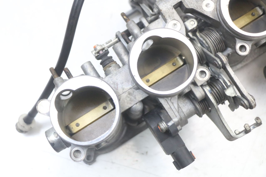 photo de INJECTION YAMAHA FZ1 FAZER 1000 (2007 - 2009)