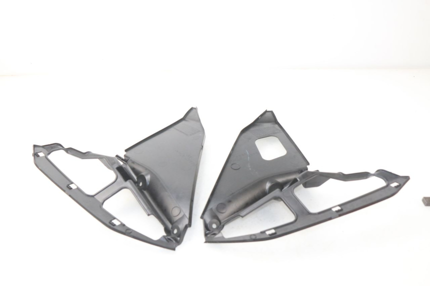photo de INTERIEUR TETE DE FOURCHE SUZUKI GSX-R GSXR K16 1000 (2012 - 2016)
