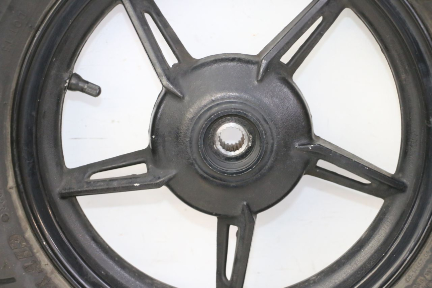 photo de JANTE ARRIÈRE ET PNEU TNT MOTOR BOSTON 4T 50 (2018 - 2025)