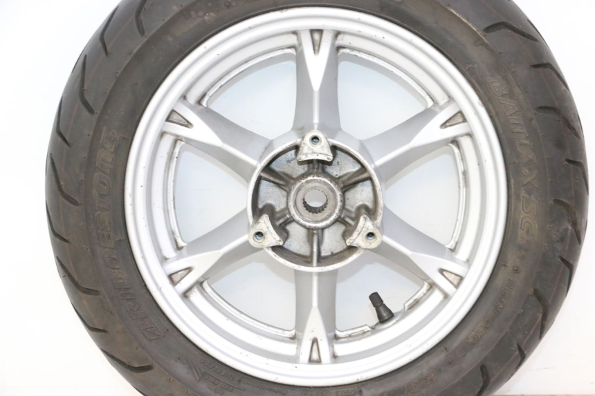 photo de JANTE ARRIÈRE ET PNEU SUZUKI BURGMAN 125 (2007 - 2014)