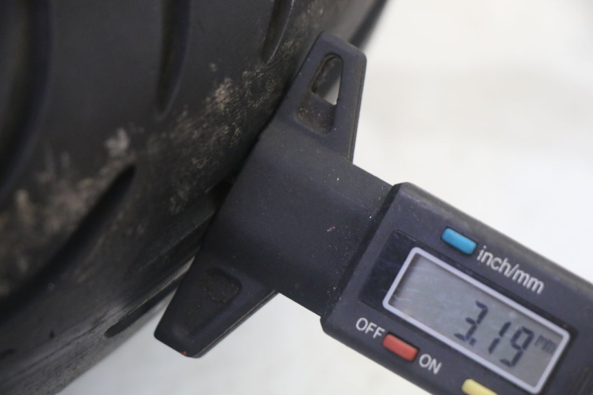 photo de JANTE ARRIÈRE ET PNEU PEUGEOT CITYSTAR 50 (2013 - 2017)