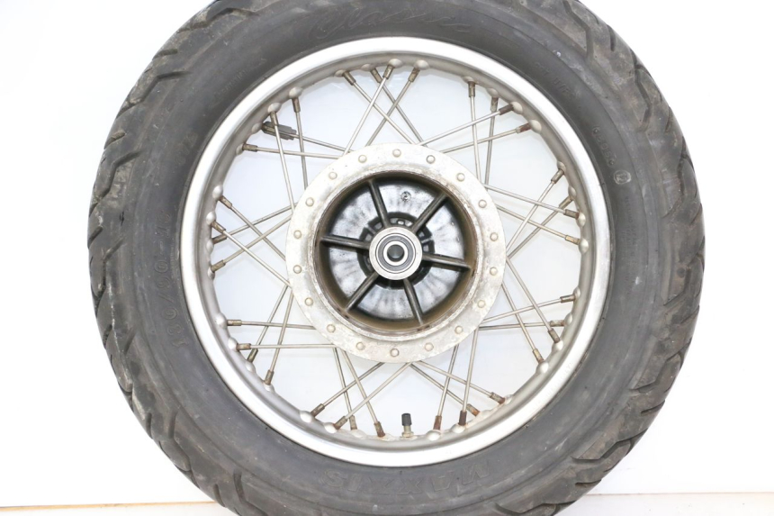 photo de JANTE ARRIÈRE ET PNEU APRILIA CLASSIC 125 (1995 - 2001)