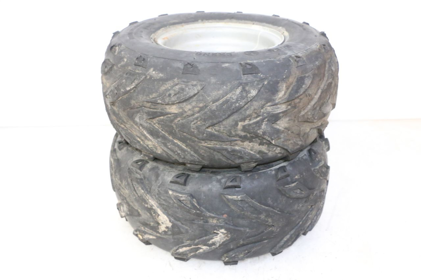 photo de JANTE ARRIÈRE ET PNEU SPEEDY DELUXE 125