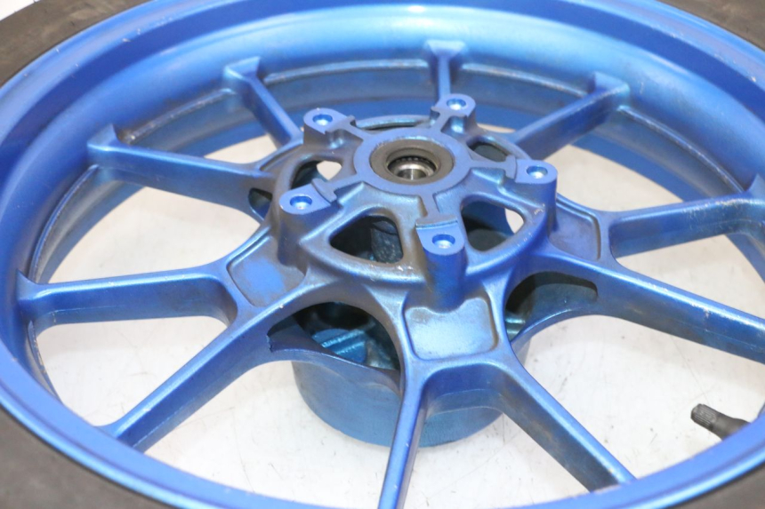 photo de JANTE ARRIÈRE ET PNEU STAHO FH 50 (2018 - 2019)