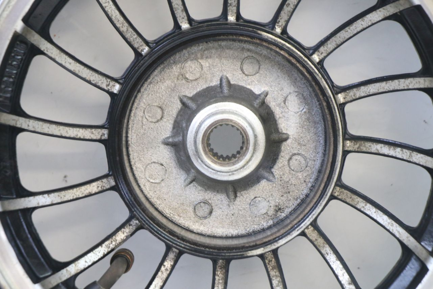 photo de JANTE ARRIÈRE ET PNEU VENESI FLY RETRO 4T 50 (2020 - 2025)