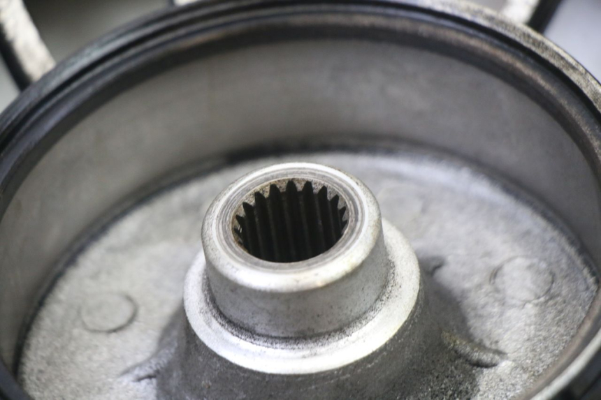 photo de JANTE ARRIÈRE ET PNEU VENESI FLY RETRO 4T 50 (2020 - 2025)