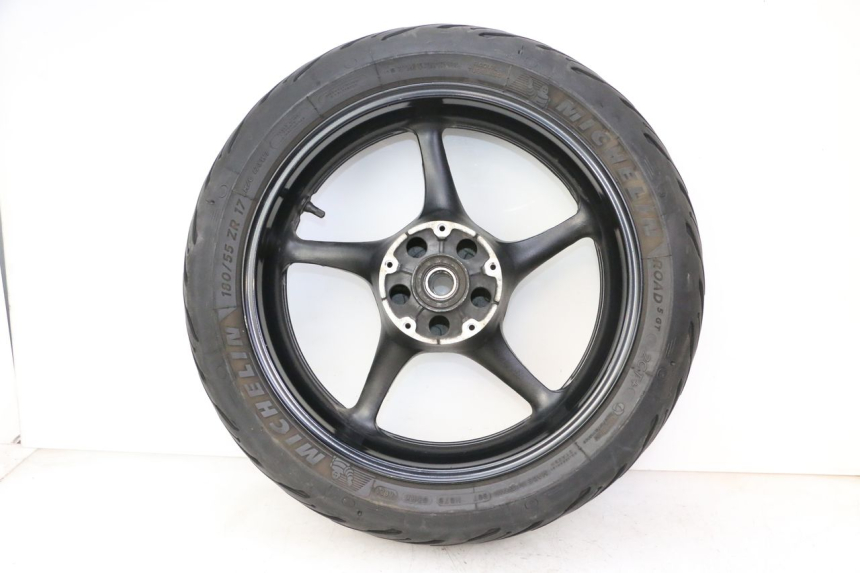 photo de JANTE ARRIÈRE ET PNEU YAMAHA FZ6 FAZER S2 600 (2007 - 2011)