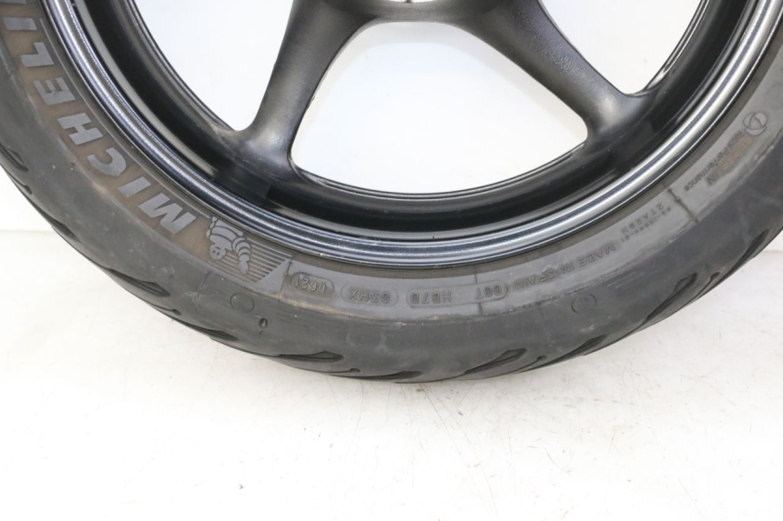 photo de JANTE ARRIÈRE ET PNEU YAMAHA FZ6 FAZER S2 600 (2007 - 2011)