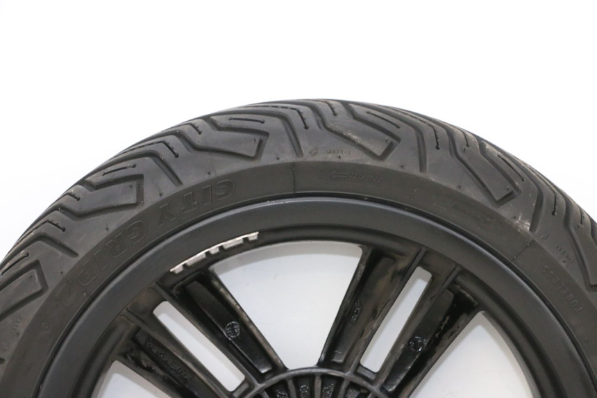 photo de JANTE ARRIÈRE ET PNEU PIAGGIO MP3 HPE 300 (2019 - 2026) - Marquages et références