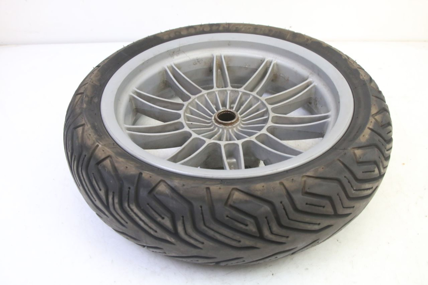 photo de JANTE ARRIÈRE ET PNEU PIAGGIO MP3 RL 250 (2007 - 2010)