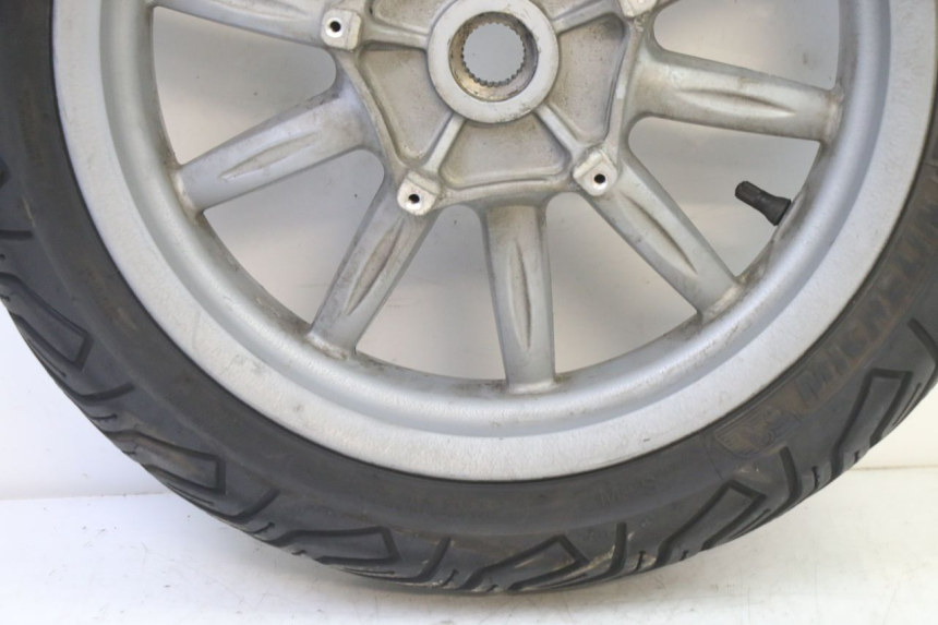 photo de JANTE ARRIÈRE ET PNEU PIAGGIO MP3 RL 250 (2007 - 2010)