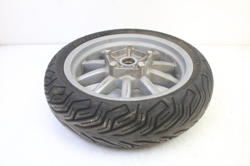 photo de JANTE ARRIÈRE ET PNEU PIAGGIO MP3 RL 250 (2007 - 2010)